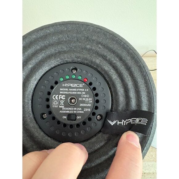 Hyperice Vyper 2.0 Vibrating Foam Roller - Picture 3 of 5
